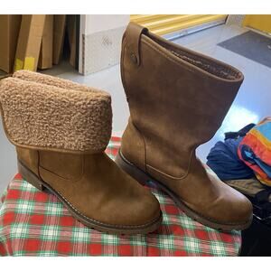 OLIVIA MILLER “Cozy Me Up” OMP-2414 Faux Fur Fold Down W Size 9 Booties Cognac